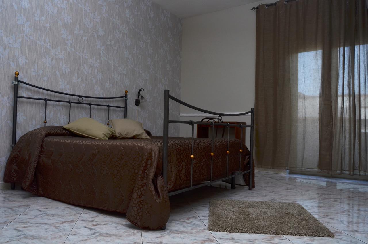 Hotel Stefany Лаго-Патрия Экстерьер фото